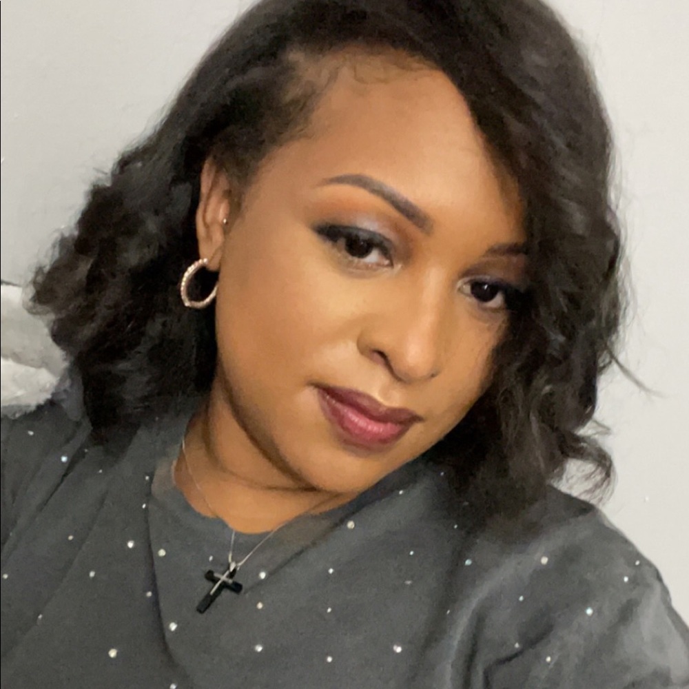 Meet your Posher, Eryn